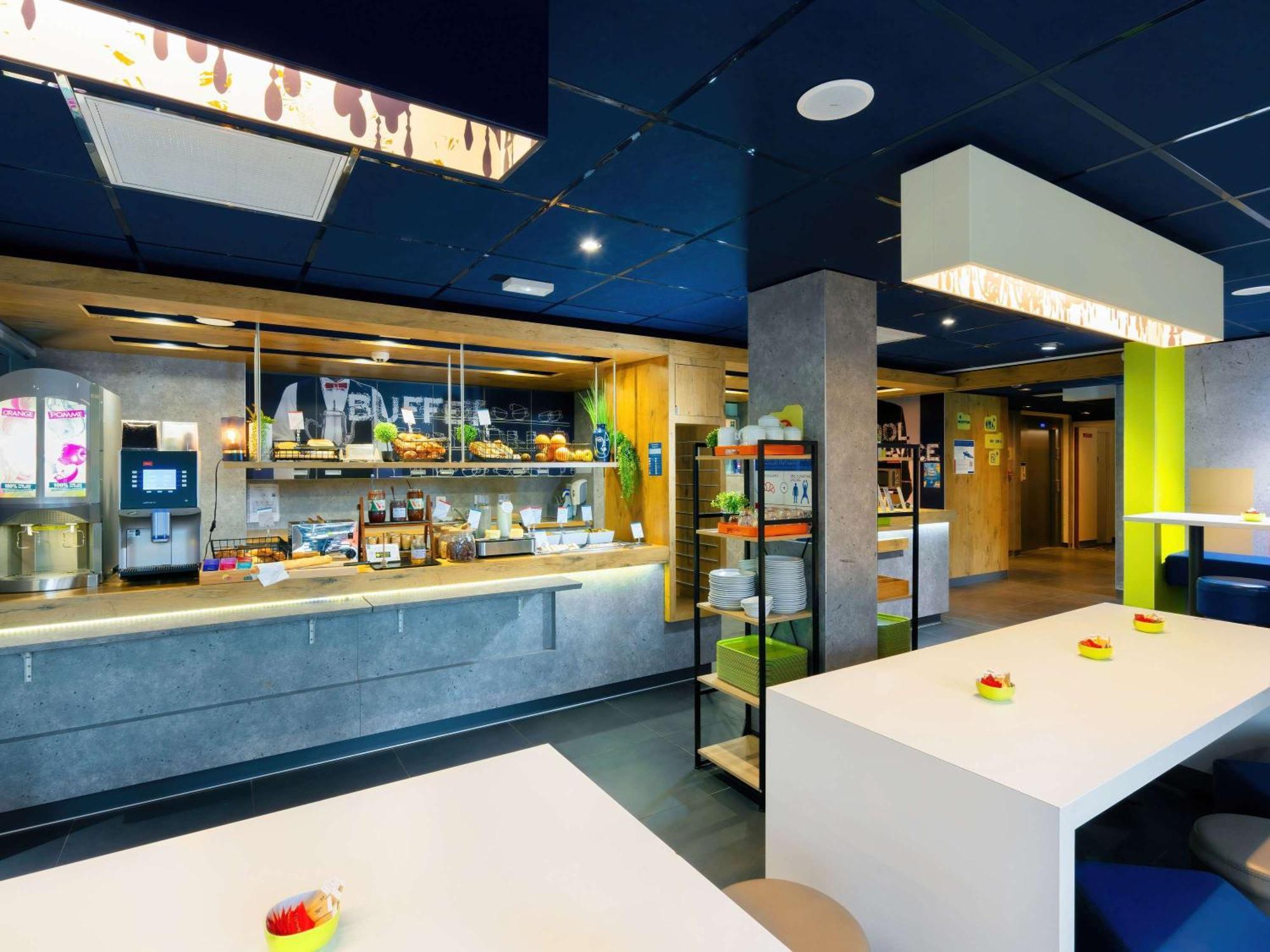 Ibis Budget Manosque Cadarache Buitenkant foto