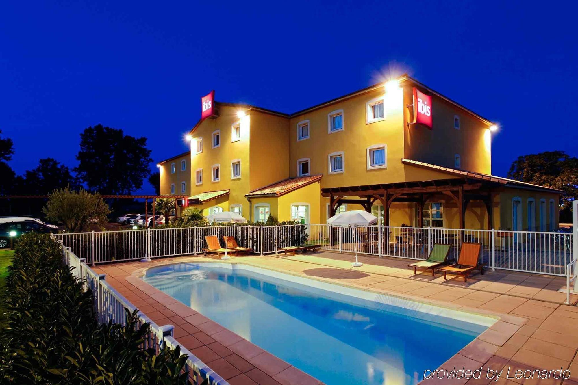 Ibis Budget Manosque Cadarache Buitenkant foto